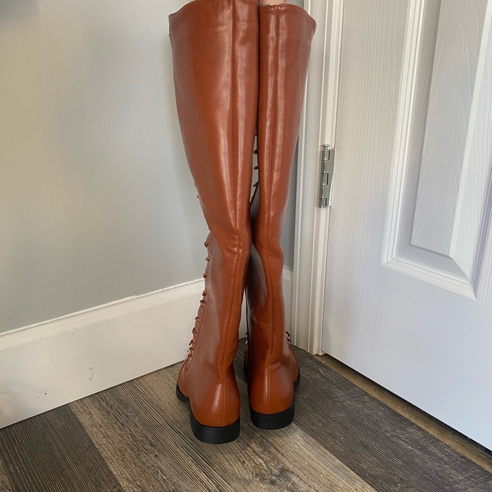 NWOT Women’s size 7.5 lace-up knee boots - Picture 2 of 5